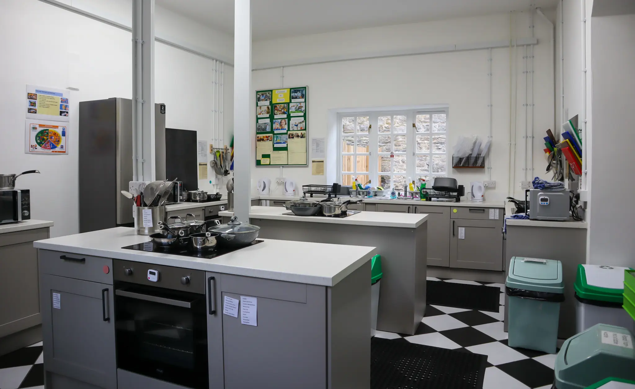  OptimizedImage,Classroom,,Optimized