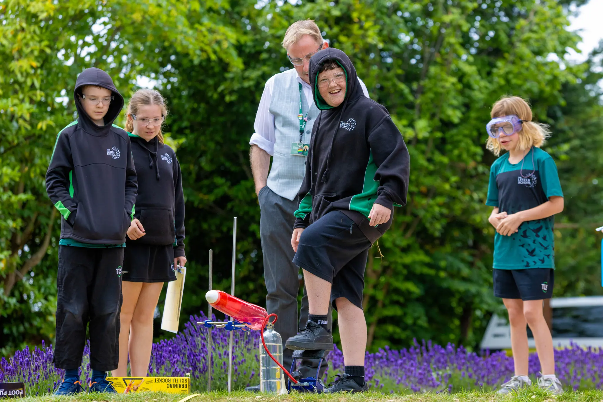  OptimizedImage,,,Optimized