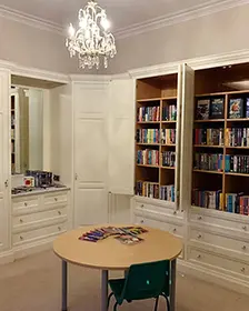Fully fitted and comfortable library and cozy reading nooks